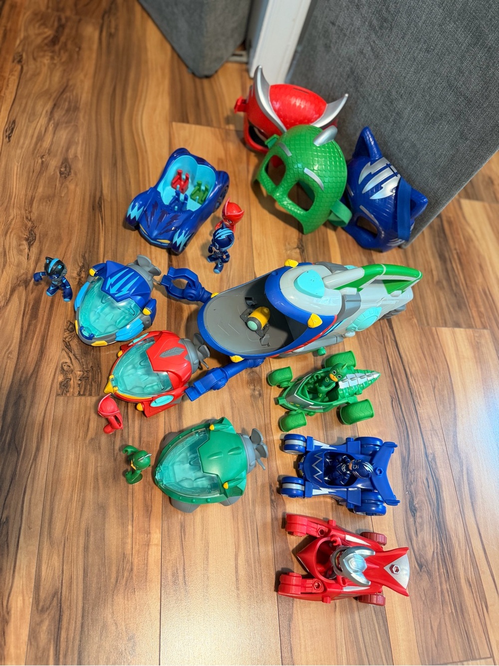 PJ Masks Lot! Kids Toy Vehicle and Figure Set - Race cars, underwater adventure - Picture 7 of 7